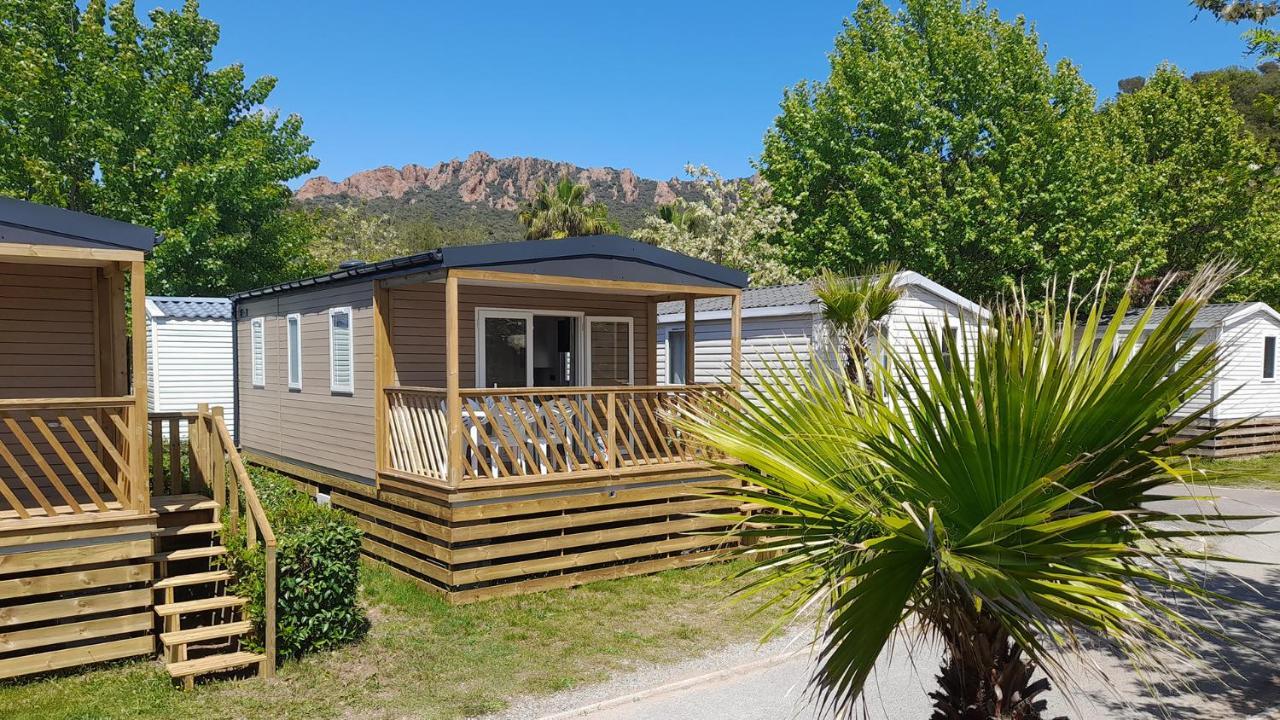 Camping Vallee Du Paradis Saint-Raphael  Exterior photo