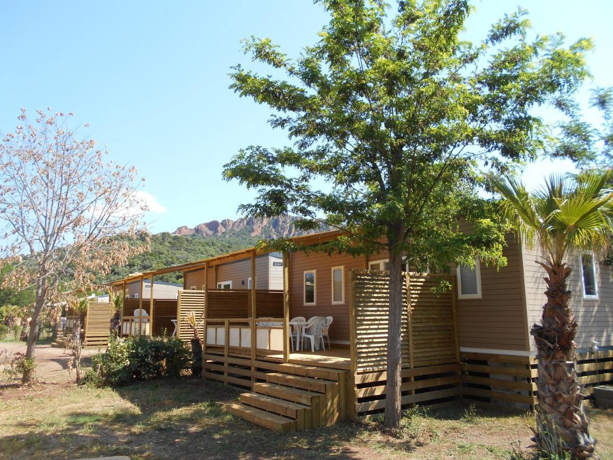 Camping Vallee Du Paradis Saint-Raphael  Room photo