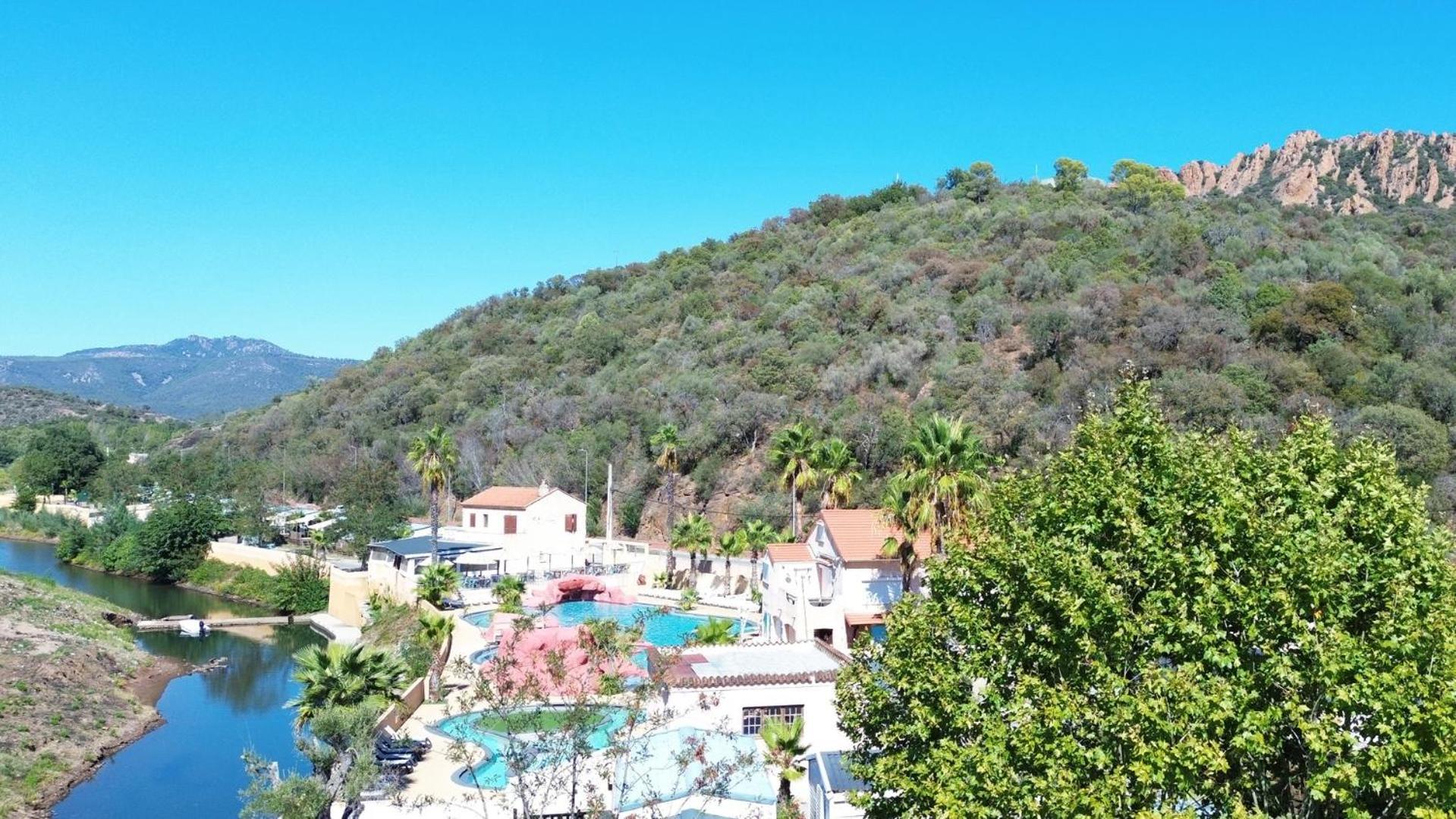 Camping Vallee Du Paradis Saint-Raphael  Exterior photo